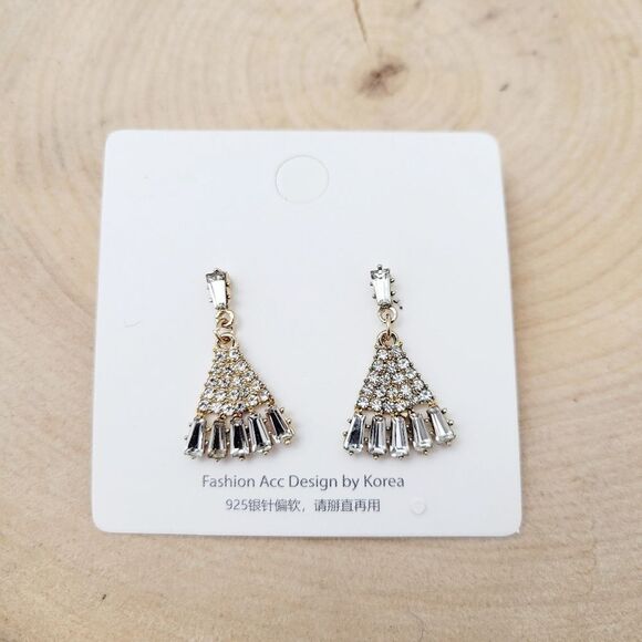 Brand New Gold Tone Silver Rhinestone Earrings - Picture 3 of 9